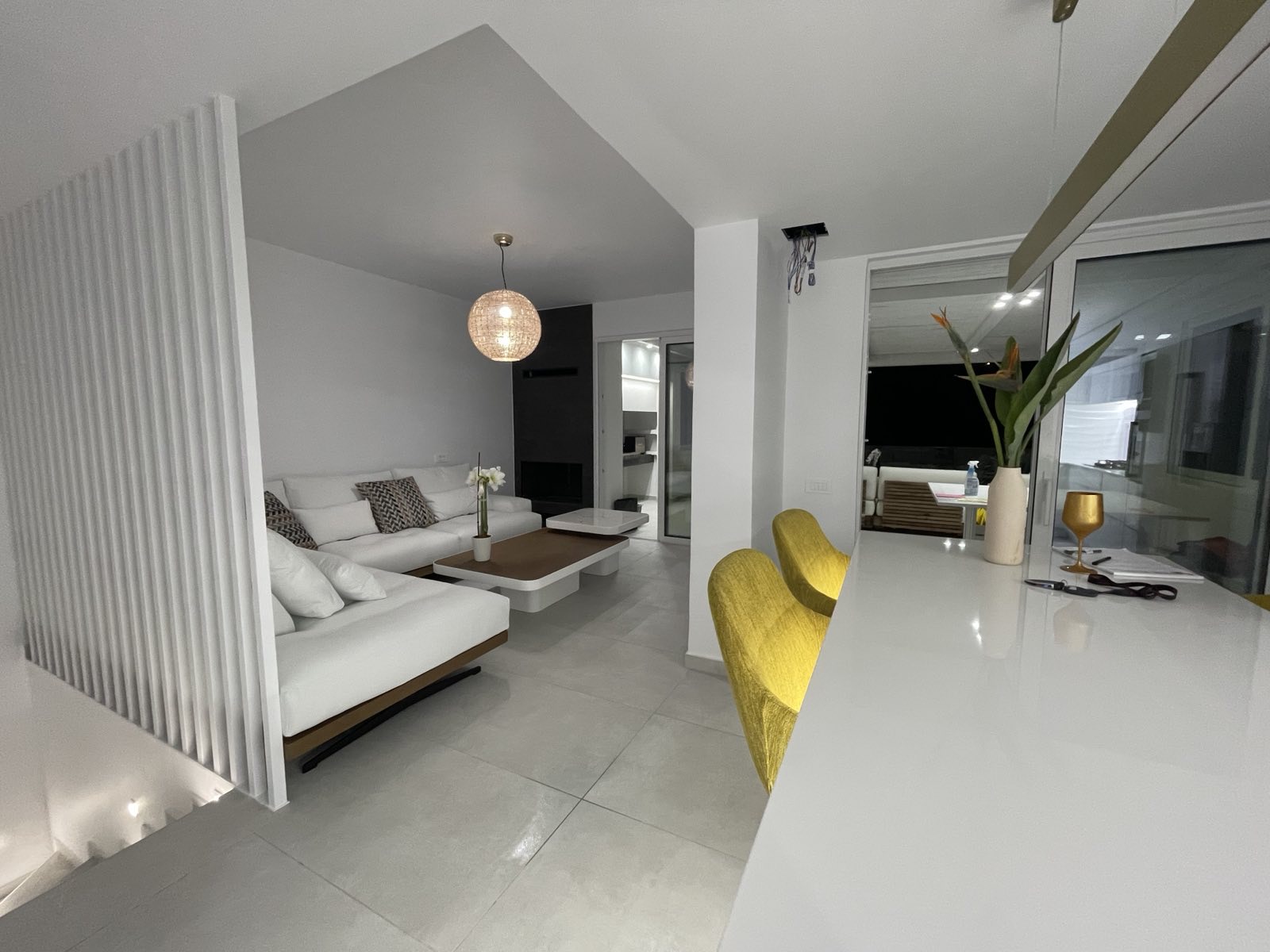 Fluted Divider Living