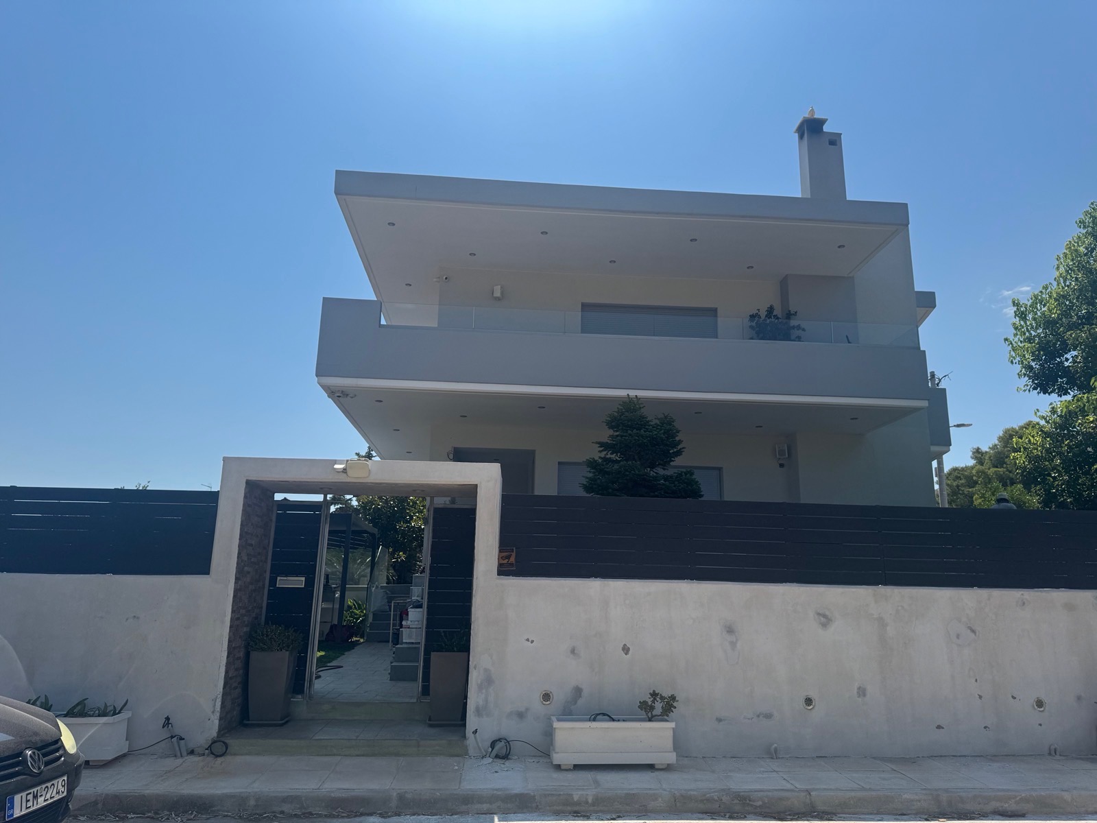 Cantilever Villa